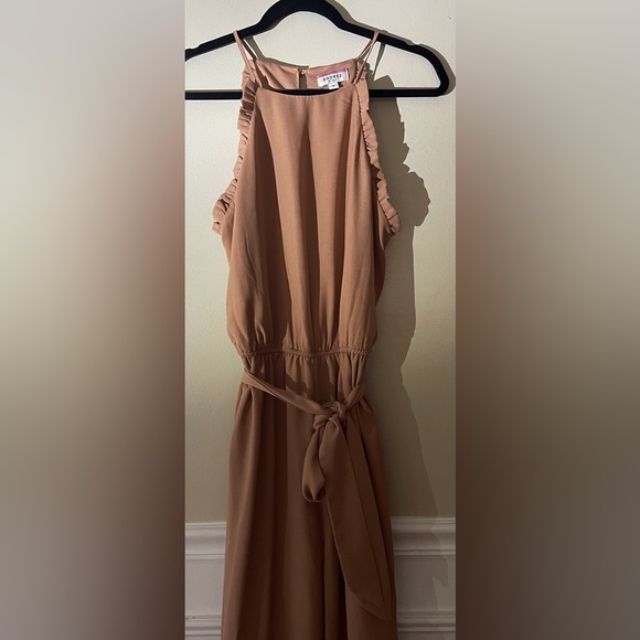 Tan Pantsuit - Picture 3 of 6